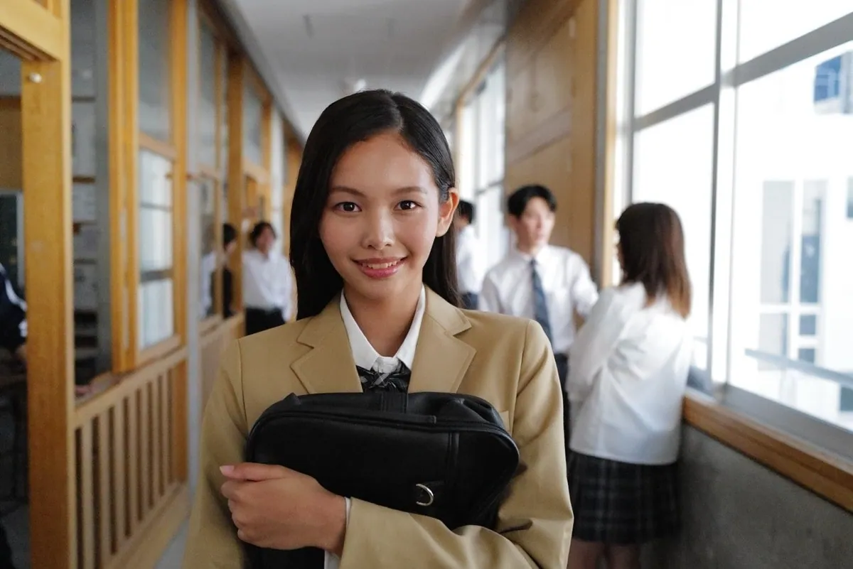 スッパイマン新CMは沖縄出身・兼城夢さんが主演、『木の上の軍隊』の平一紘監督で11月1日からRBC放映